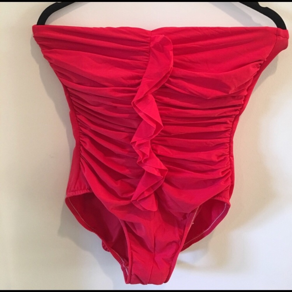 Miraclesuit Size 10 Red